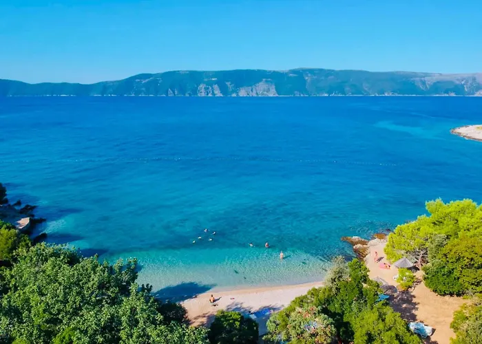 Adria * Pinezići